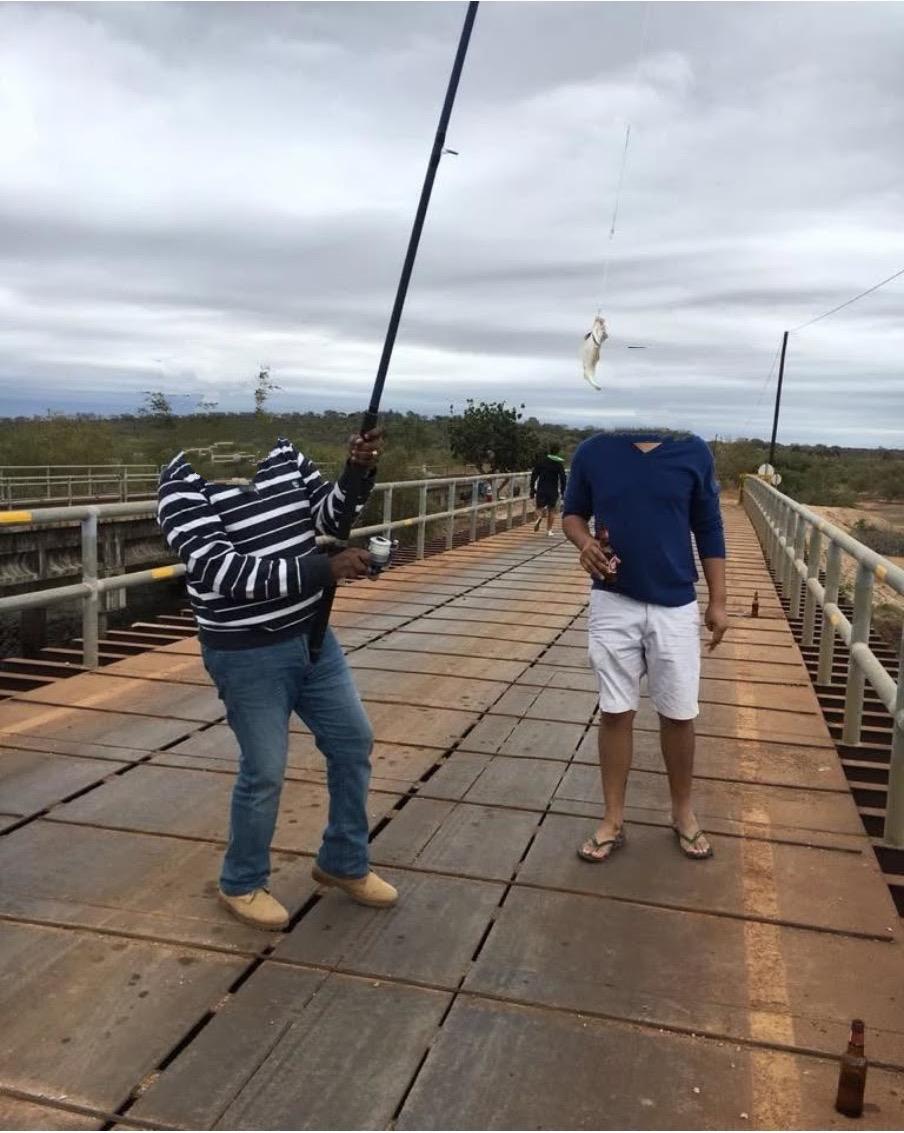 Peixe fresco na ponte